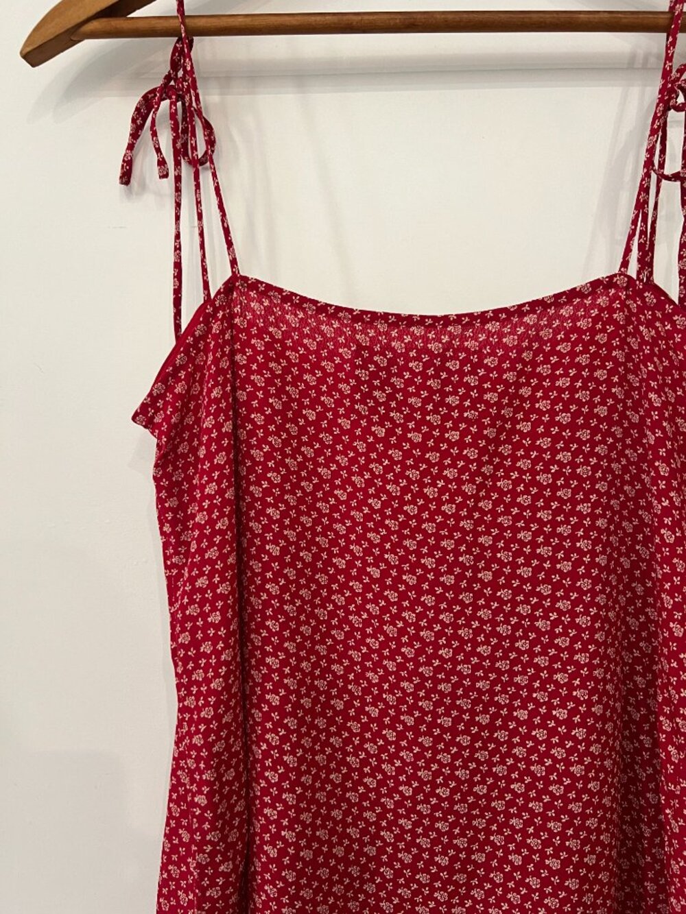 Reformation Mini Dress - Red Floral Size 2 - Picture 3 of 6